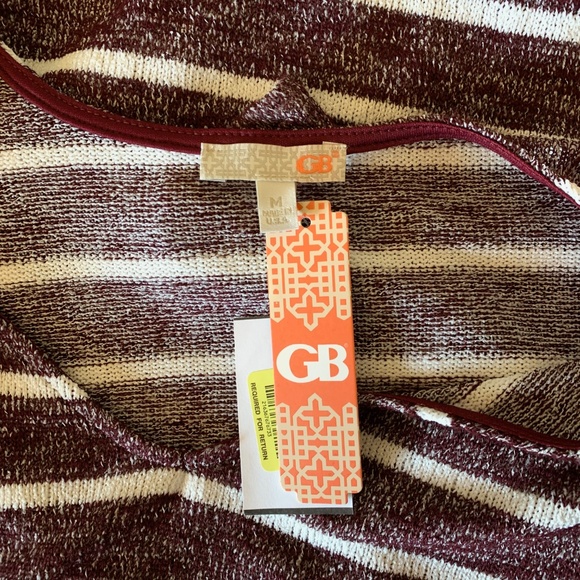 FINAL $ NEW GB BURGUNDY STRETCHY V NECK SHEER TOP - Picture 6 of 7